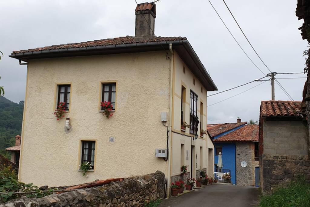 Casa Del Cuetu. Traditional Village House In Asturias Mere Dış mekan fotoğraf