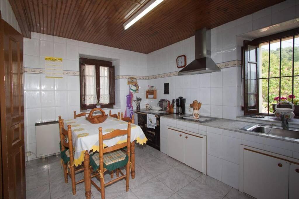 Casa Del Cuetu. Traditional Village House In Asturias Mere Dış mekan fotoğraf